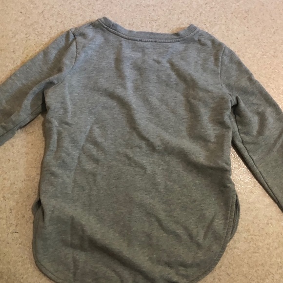 ❣️Gray J. Crew Sweatshirt❣️ - Picture 4 of 4